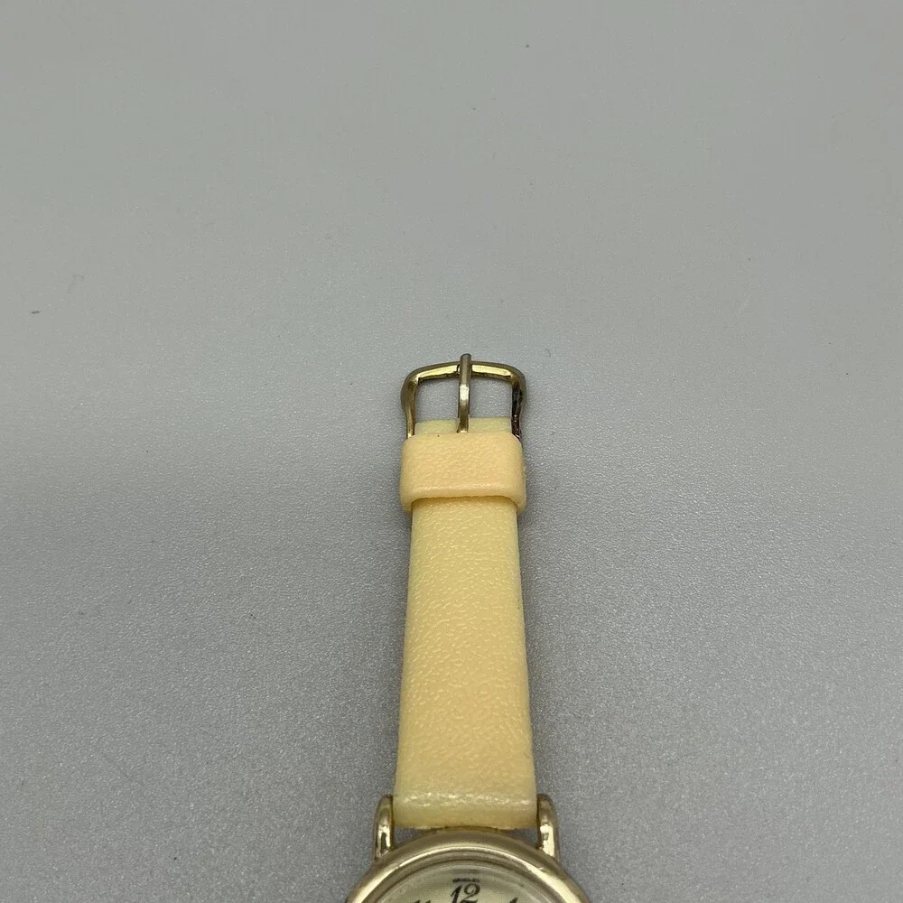 Vintage Bradley Holly Hobbie Girls Watch 27mm Gold Tone Cream Dial Manual 035S